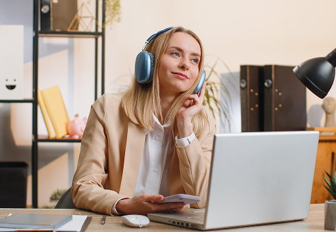 Ascultare Activă: Poți Fi un Ascultător Excelent